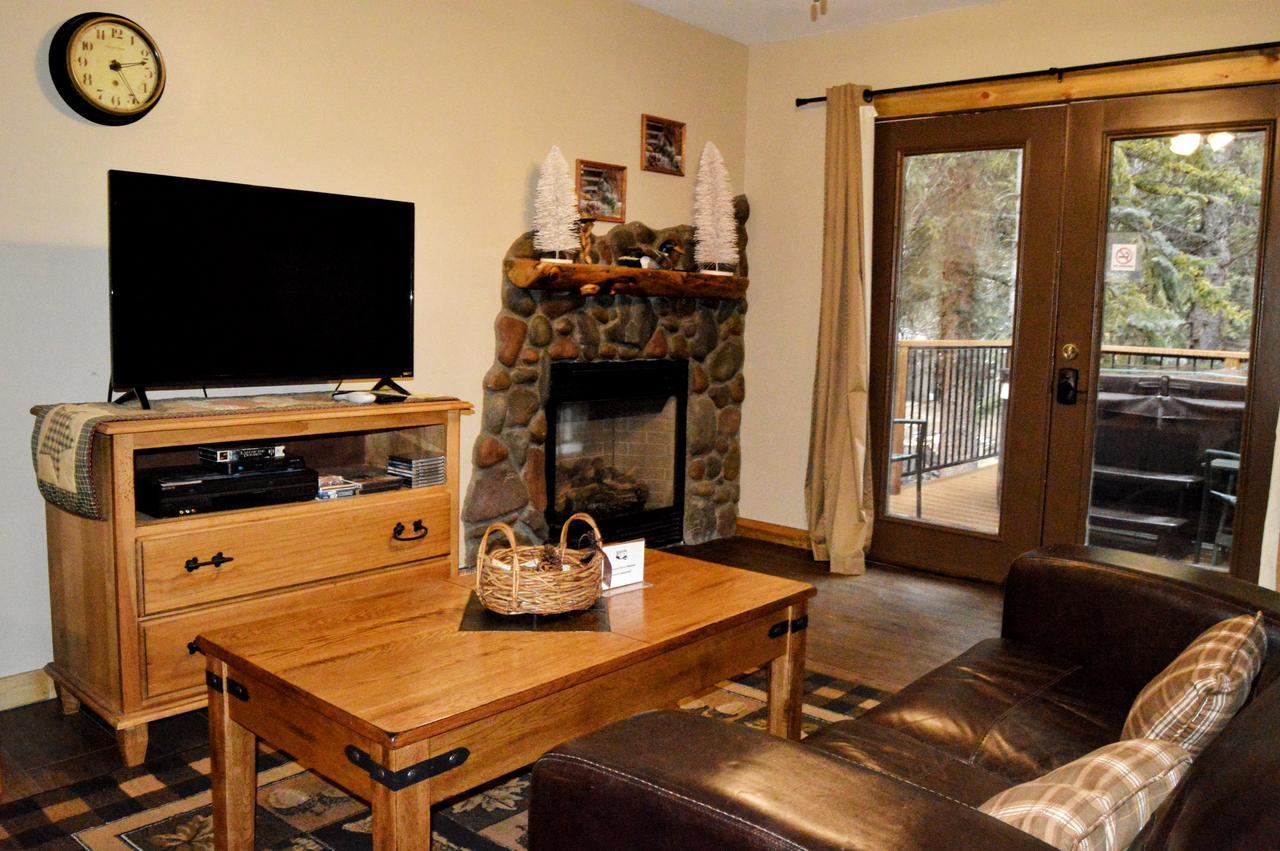The Inn On Fall River & Fall River Cabins Estes Park Eksteriør billede