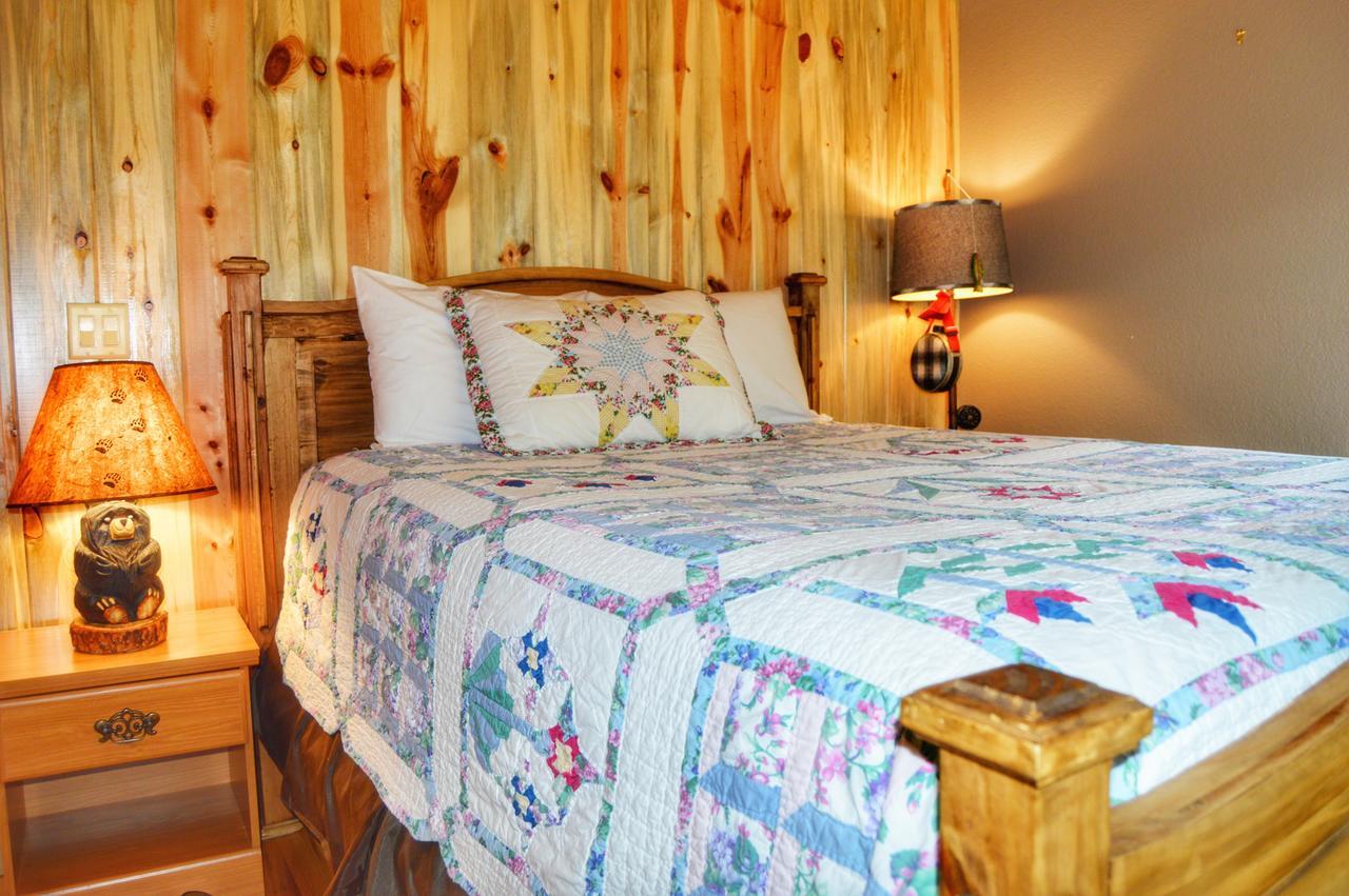 The Inn On Fall River & Fall River Cabins Estes Park Eksteriør billede